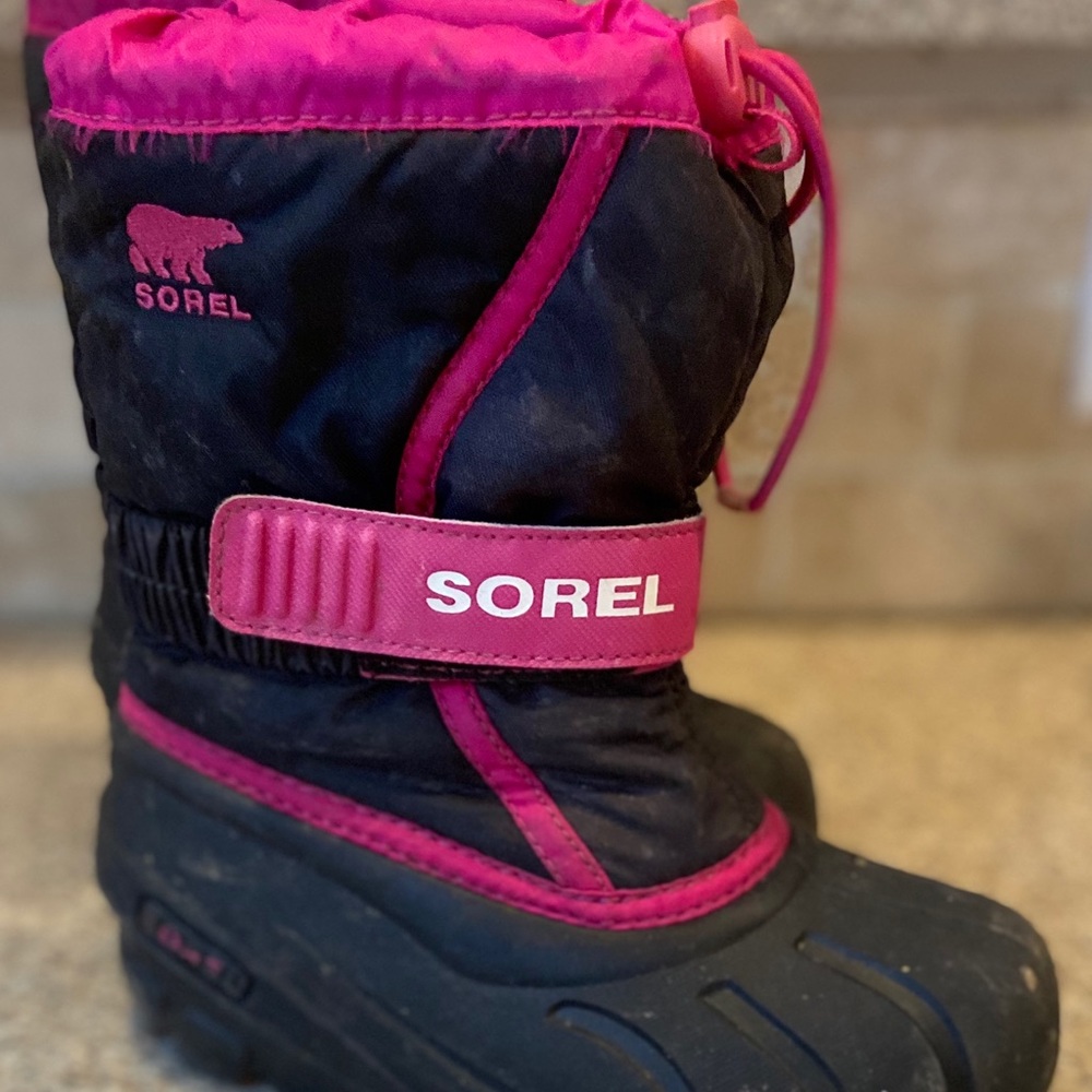 SOREL girls snow boots size 11
